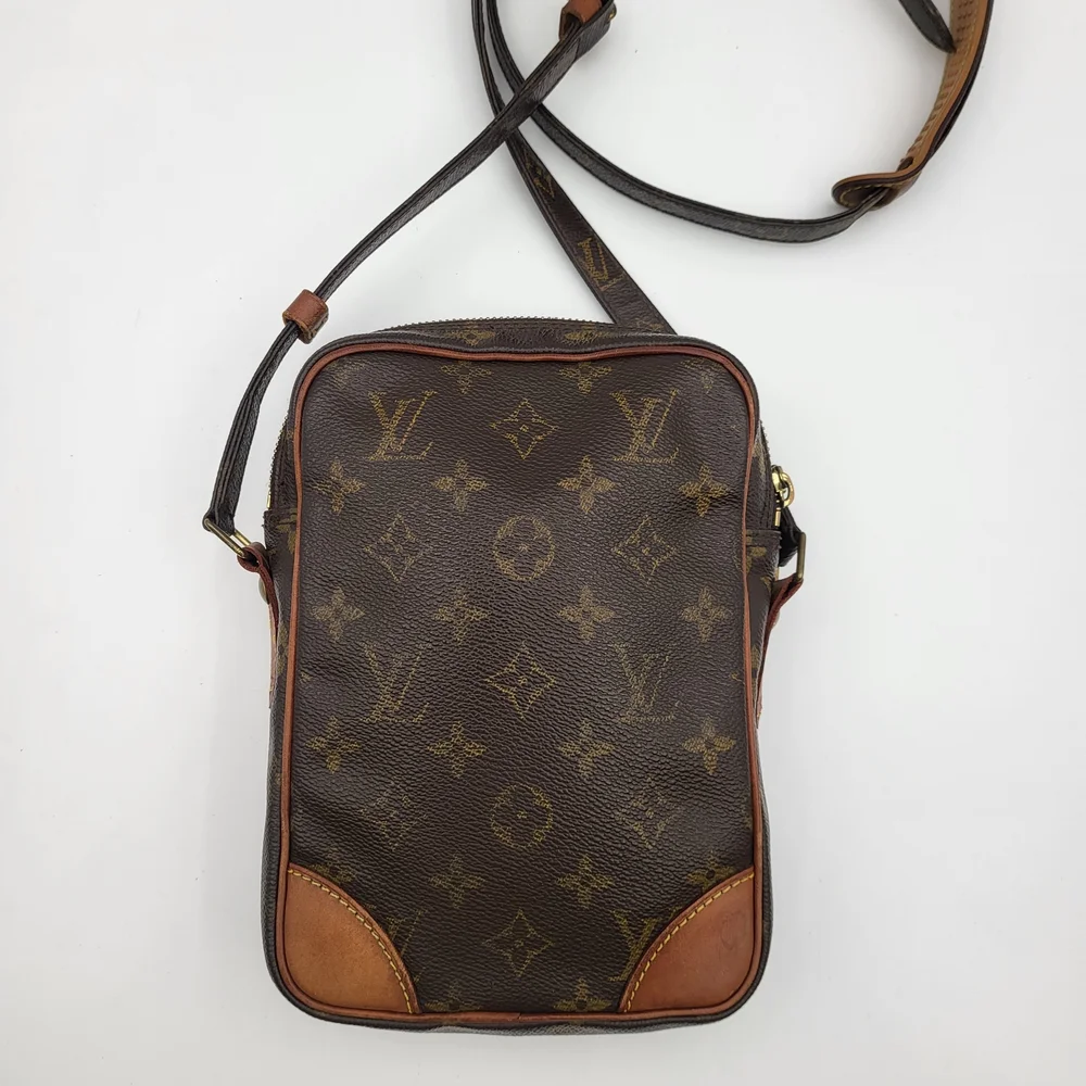 Louis Vuitton Monogram Danube Crossbody Shoulder Bag, Authentic.. - Picture 2 of 14